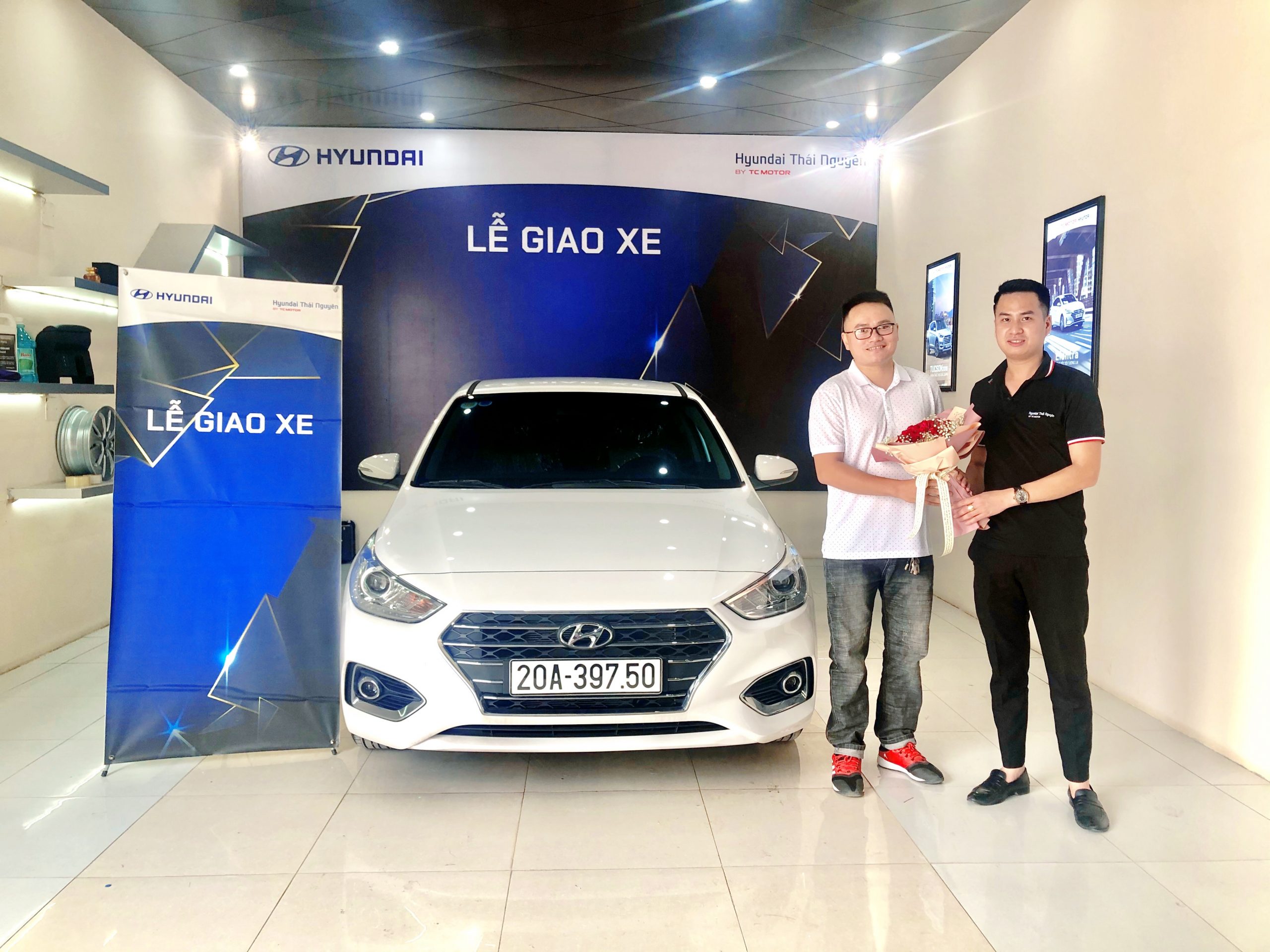 Lễ bàn giao xe tại Hyundai Thái Nguyên