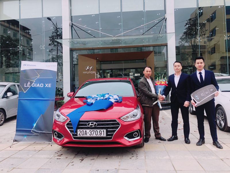 Giao xe Accent tại Hyundai Thái Nguyên Lễ giao xe tại Hyundai Thái Nguyên